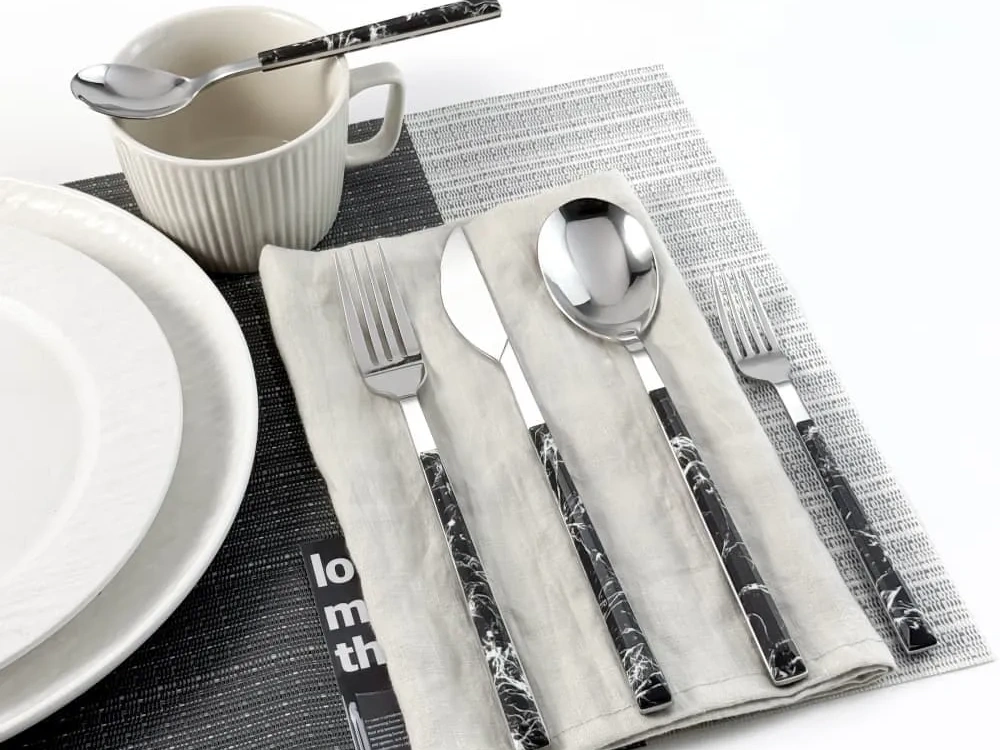Cutlery Set With Coloured Handles-9