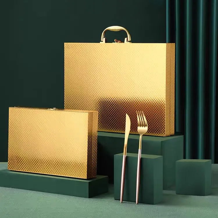 24/36pcs Luxury Bulk Gold Flatware Sets with Wooden Gift Box-1