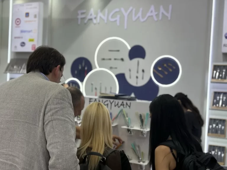 FANGYUAN’s Flatware Booth Thrives with Global Buyers at Canton Fair-2