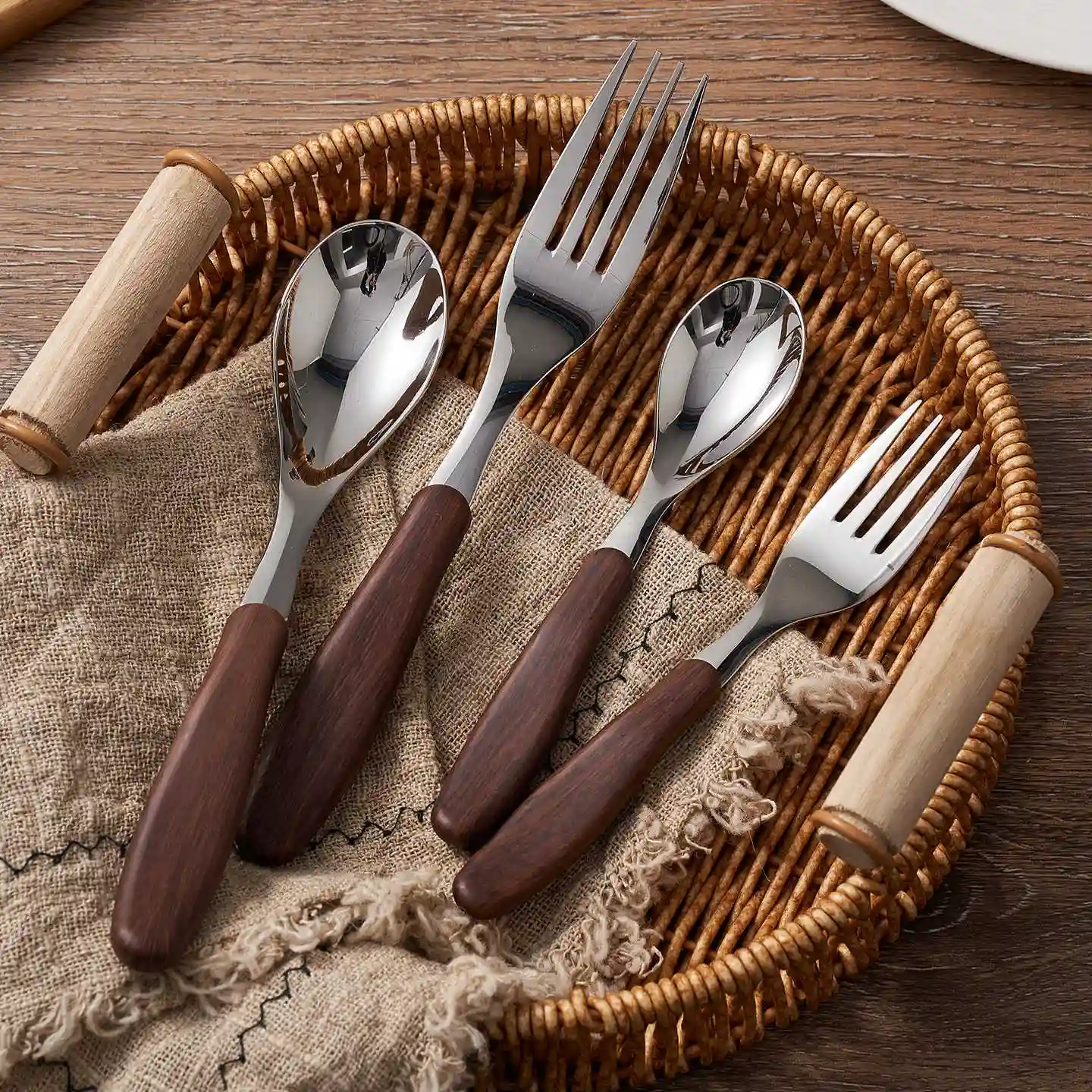How to Source Luxury Wood-Grain Flatware in Bulk at Low Cost-13