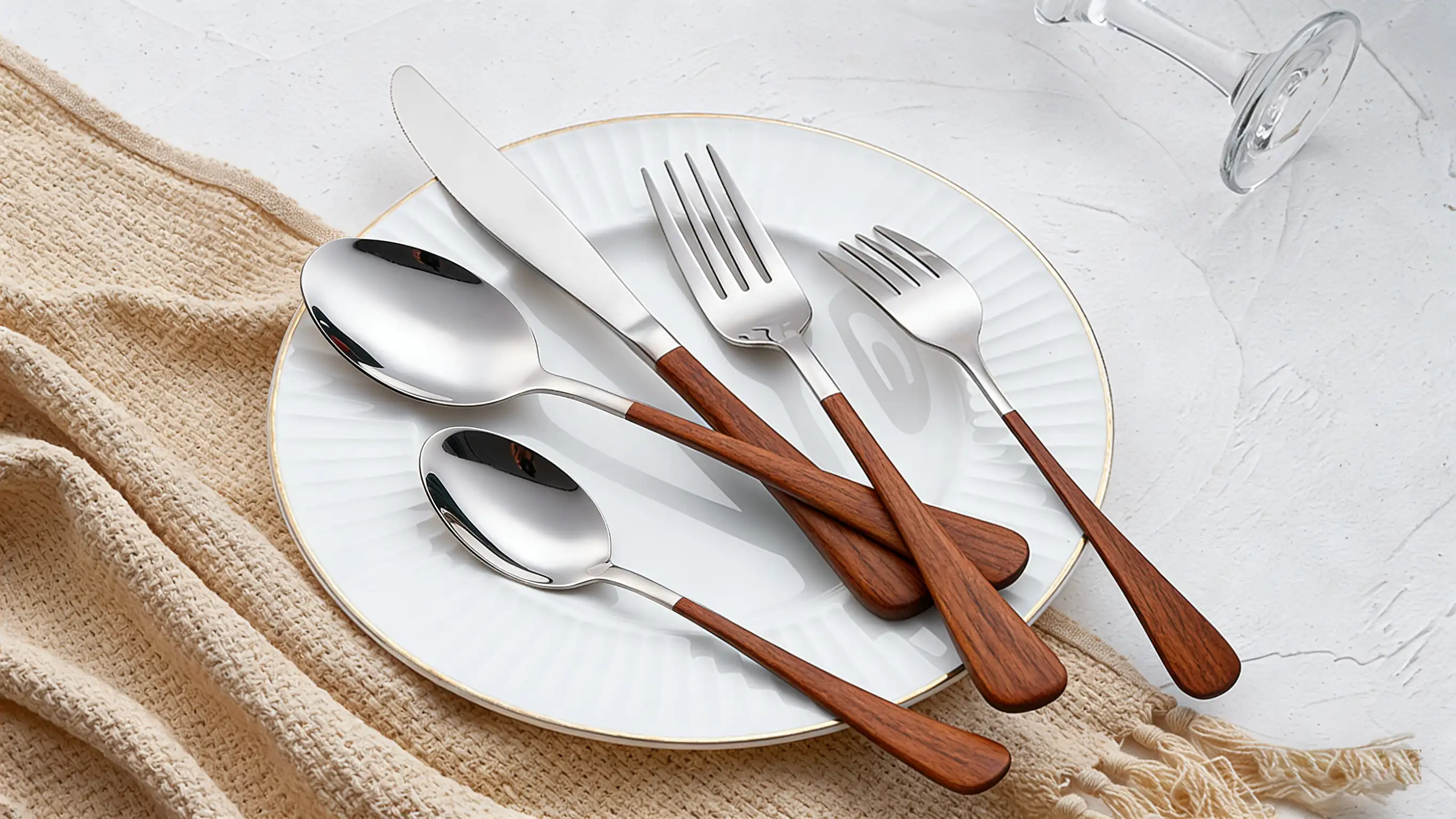 How to Source Luxury Wood-Grain Flatware in Bulk at Low Cost-8