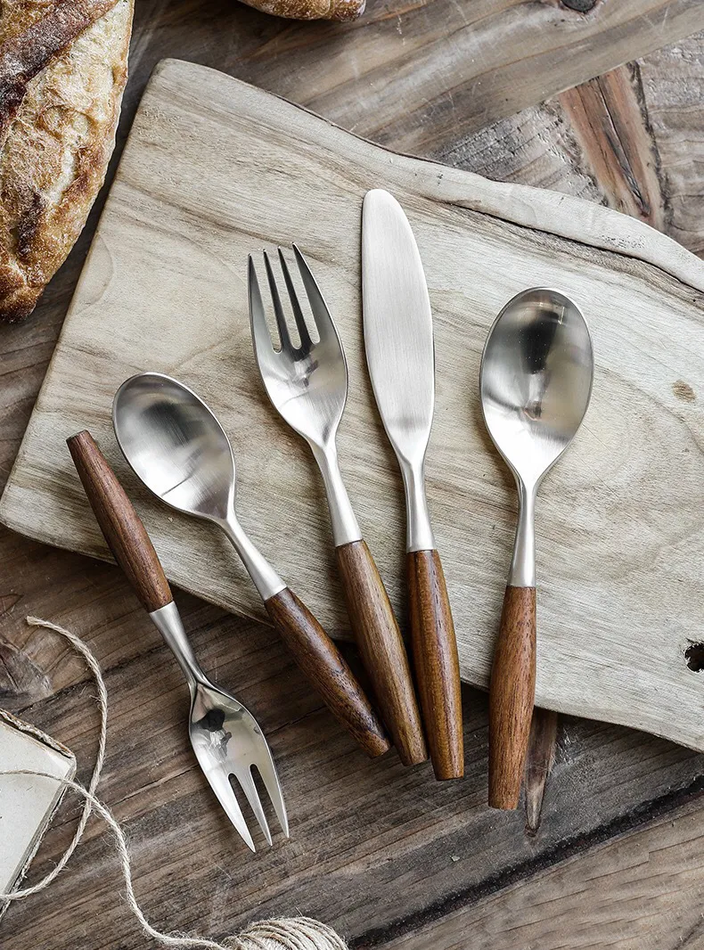 Natural Handle Flatware, Where Stainless Steel Meets Warmth-3