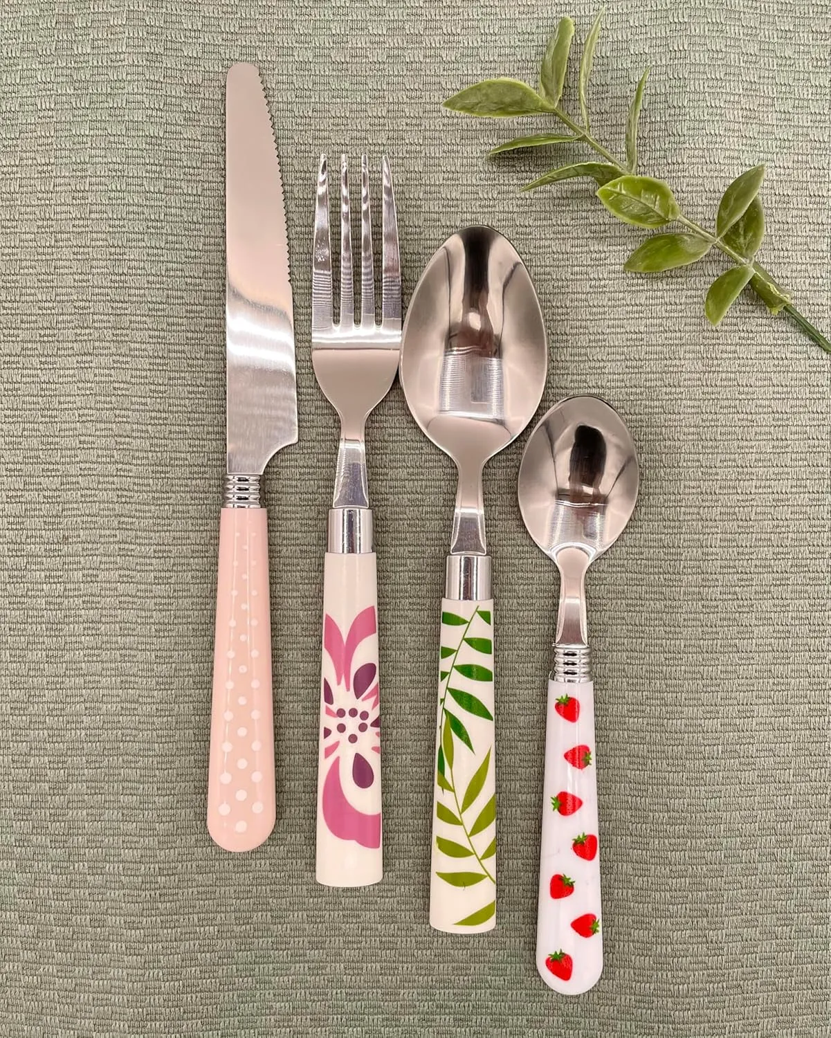 Rethinking Flatware Design, The Power of Plastic Handles-6